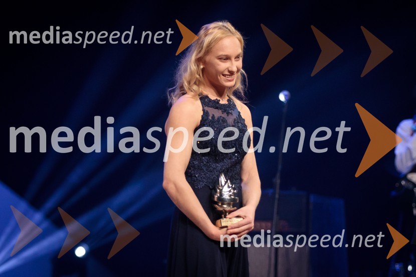  Janja Garnbret, slovenska športna plezalkaLuka Dončić in Janja Garnbret športnika leta 2018