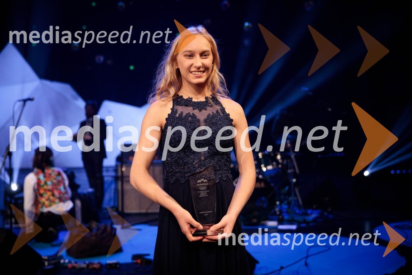  Janja Garnbret, slovenska športna plezalkaLuka Dončić in Janja Garnbret športnika leta 2018