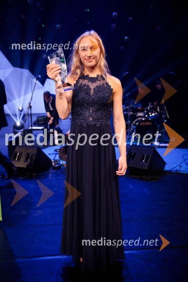  Janja Garnbret, slovenska športna plezalkaLuka Dončić in Janja Garnbret športnika leta 2018