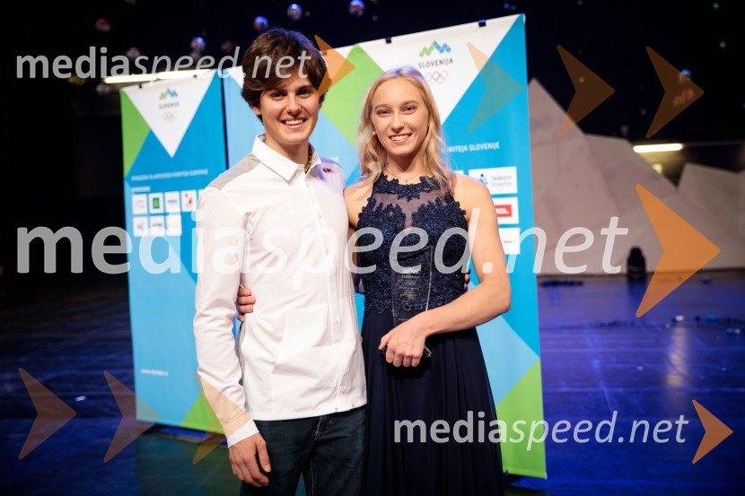  ... ;  Janja Garnbret, slovenska športna plezalkaLuka Dončić in Janja Garnbret športnika leta 2018