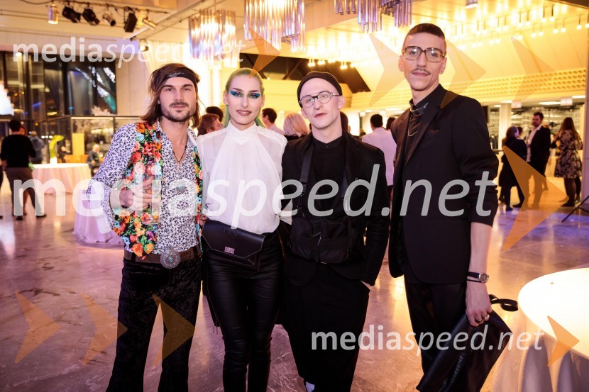  Julijan Erič, glasbenik, Prismojeni profesorji bluesa;  Sara Briški Cirman - Raiven, pevka, harfistka;  Eric Maj  Potočnik, modni oblikovalec;  Matjaž Plošinjak, modni oblikovalecLuka Dončić in Janja Garnbret športnika leta 2018