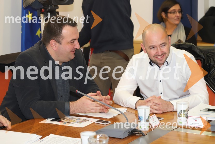  Saša Pelko, mestni svetnik MOM, Lista župana Andreja Fištravca;  ... Konstitutivna seja Mestnega sveta MO Maribor