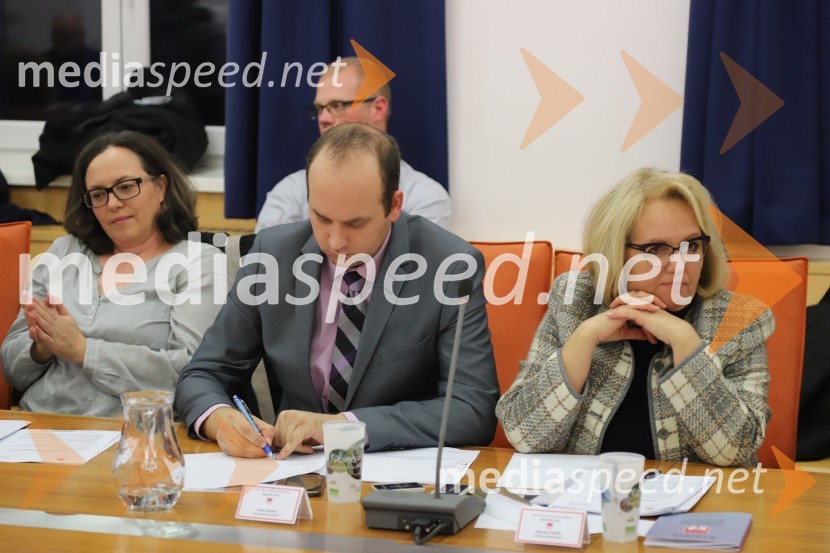  Tatjana Frangež, mestna svetnica MOM, Levica;  Matej Žmavc, svetnik MOM, SD - Socialni demokrati;  Breda Čepe, novinarka, Radio MariborKonstitutivna seja Mestnega sveta MO Maribor