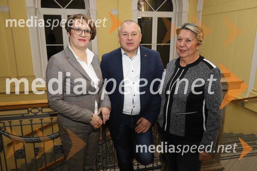  Lidija Divjak Mirnik, poslanka DZ Republike Slovenije, mestna svetnica MOM;  Franc  Kangler, nekdanji župan Mestne občine Maribor, mestni svetnik MOM, Nova ljudska stranka Slovenije;  Breda Čepe, novinarka, Radio Maribor, svetnica MOM, lista Franca KanglerjaKonstitutivna seja Mestnega sveta MO Maribor