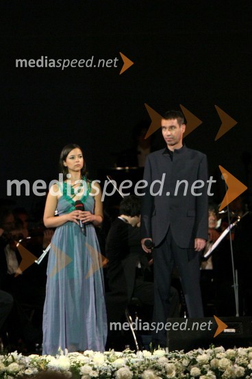 ... in Aleš Hadalin, pevecProslava ob Dnevu državnosti 2008