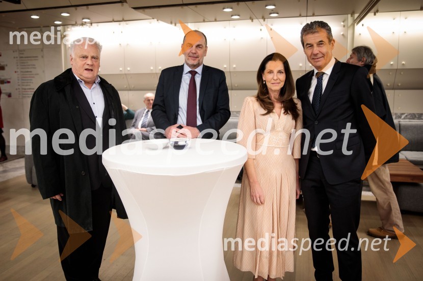 dr. Radovan Starc;  ... ;  Katja Dolenc Batagelj, izvršna dirketorica trženja, Postojnska jama;  Stojan Petrič, predsednik uprave družbe FMRDelo 60 let
