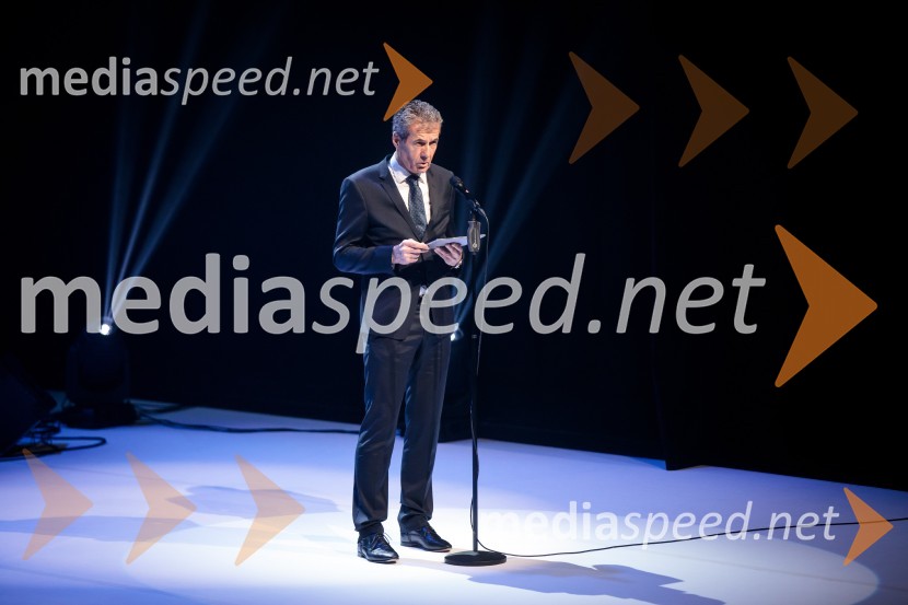  Stojan Petrič, predsednik uprave družbe FMRDelo 60 let