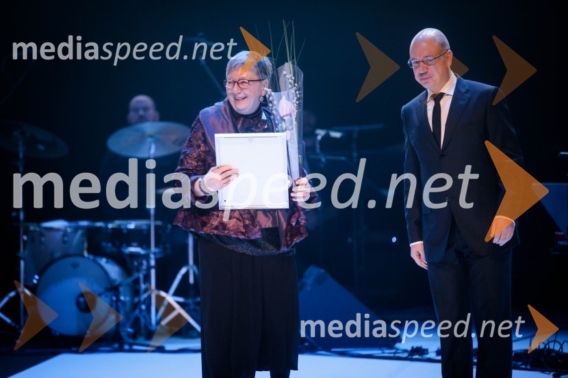  Zorana  Baković, novinarka;  Uroš Urbas, Odgovorni urednik časopisa Delo in Nedelo ter delo.siDelo 60 let