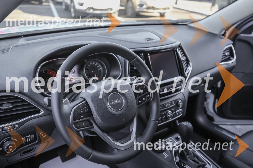 Jeep CherokeePredstavitev novosti iz palete Jeep