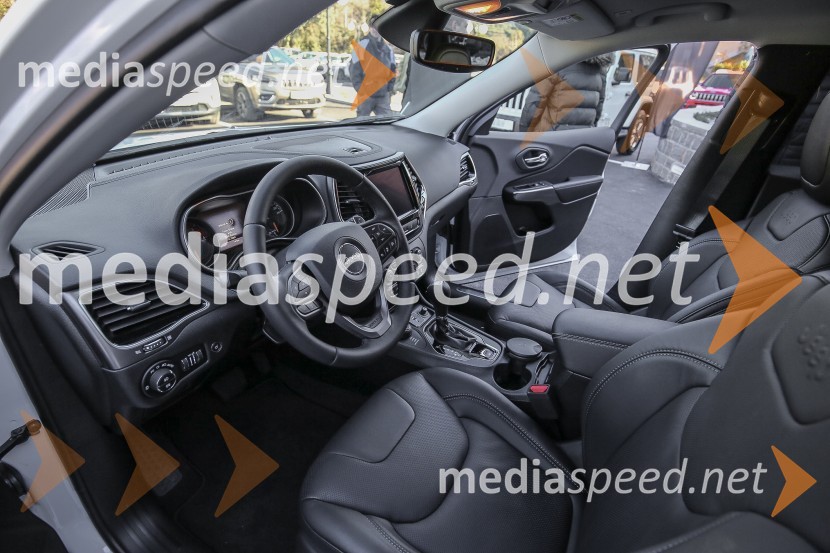 Jeep CherokeePredstavitev novosti iz palete Jeep
