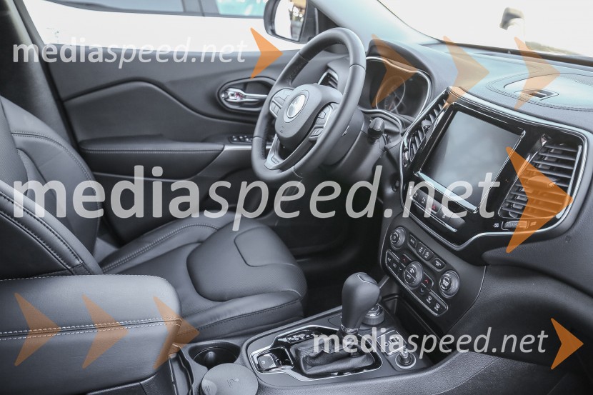 Jeep CherokeePredstavitev novosti iz palete Jeep