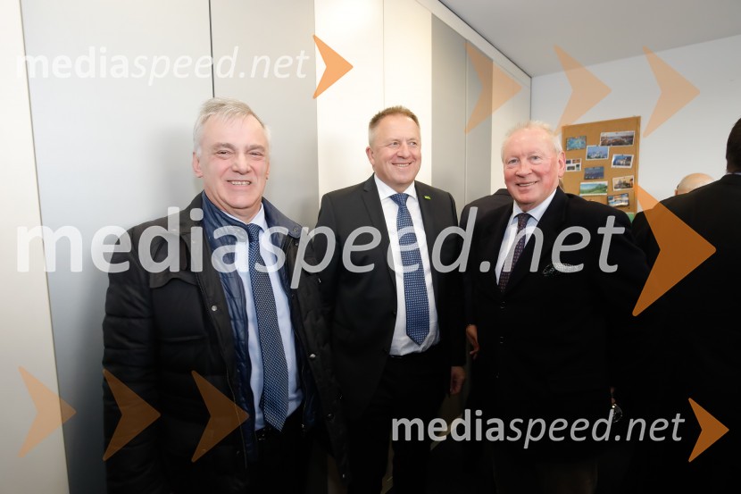  ... ;  Zdravko Počivalšek, minister za gospodarski razvoj in tehnologijo;  ... Srečanje članov slovenskega konzularnega zbora z ministrom Počivalškom