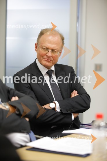  Janez  Škrabec, direktor Riko d.o.o., predsednik Slovensko-ruskega poslovnega sveta, častni konzul BelorusijeSrečanje članov slovenskega konzularnega zbora z ministrom Počivalškom