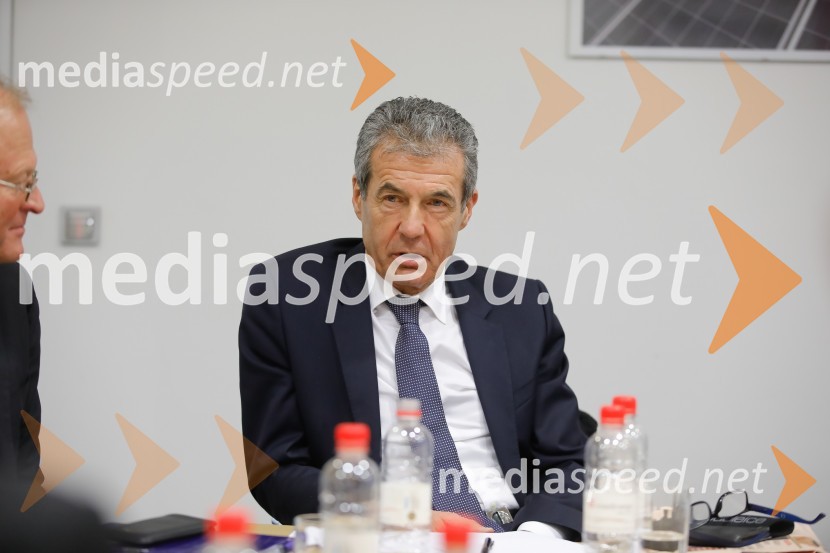  Stojan Petrič, predsednik uprave družbe FMRSrečanje članov slovenskega konzularnega zbora z ministrom Počivalškom