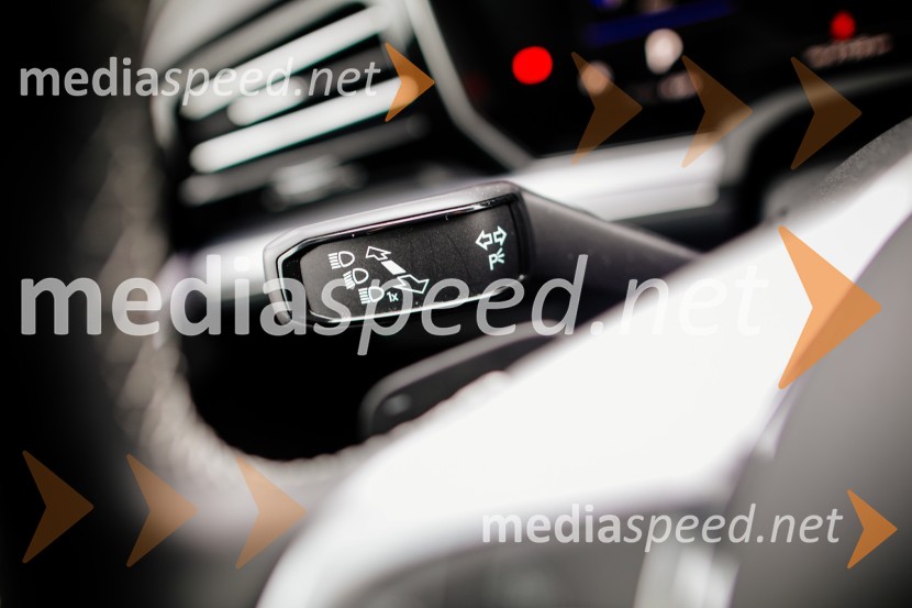 Volkswagen Touareg R-Line V6 3.0 TDIVolkswagen Touareg R-Line V6 3.0 TDI, mediaspeed test