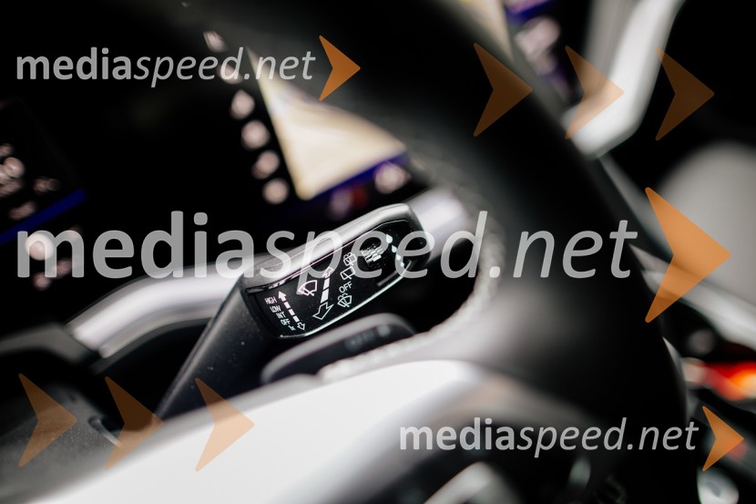 Volkswagen Touareg R-Line V6 3.0 TDIVolkswagen Touareg R-Line V6 3.0 TDI, mediaspeed test