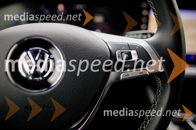 Volkswagen Touareg R-Line V6 3.0 TDIVolkswagen Touareg R-Line V6 3.0 TDI, mediaspeed test