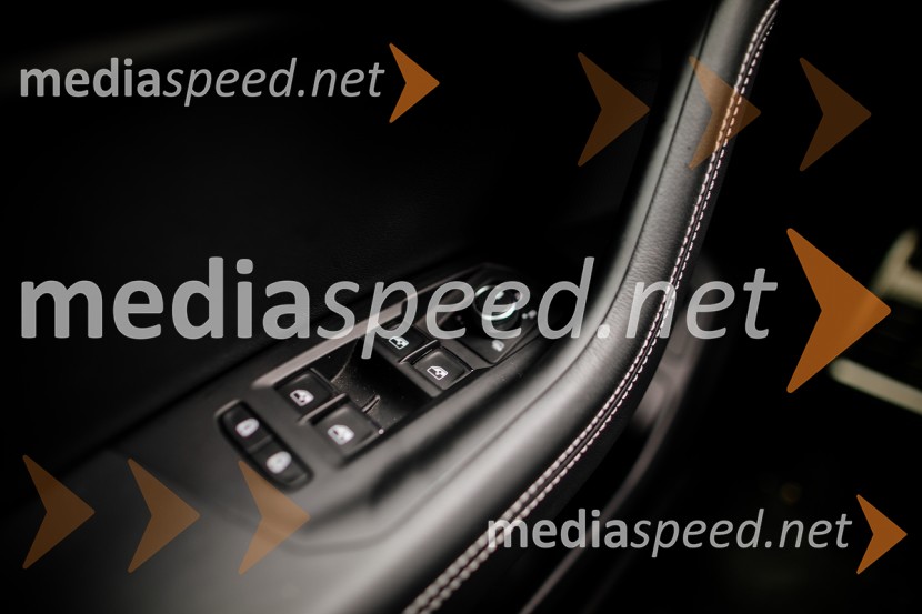 Volkswagen Touareg R-Line V6 3.0 TDIVolkswagen Touareg R-Line V6 3.0 TDI, mediaspeed test