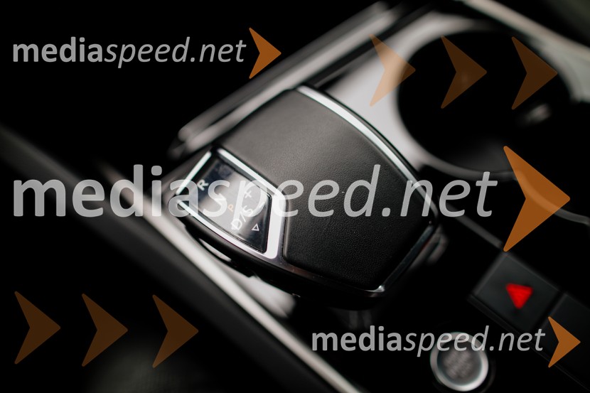 Volkswagen Touareg R-Line V6 3.0 TDIVolkswagen Touareg R-Line V6 3.0 TDI, mediaspeed test