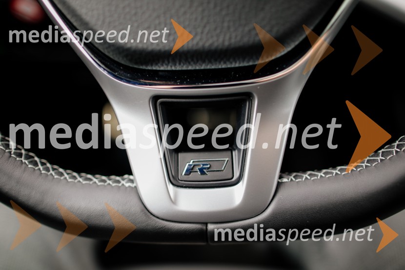 Volkswagen Touareg R-Line V6 3.0 TDIVolkswagen Touareg R-Line V6 3.0 TDI, mediaspeed test