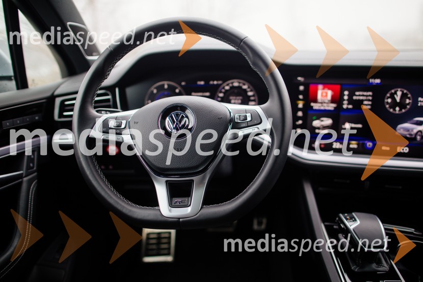 Volkswagen Touareg R-Line V6 3.0 TDIVolkswagen Touareg R-Line V6 3.0 TDI, mediaspeed test