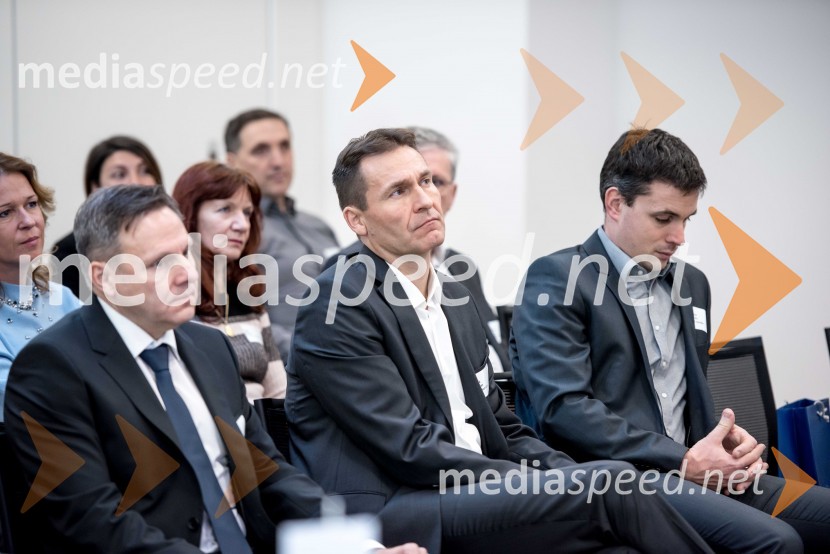  Rok Koren, odgovoren digitalizacijo in skrbnik ključnih kupcev v družbi Siemens Slovenija Kick Off Meeting, predstavitev izsledkov raziskave in diskusija o digitalizaciji v podjetjih