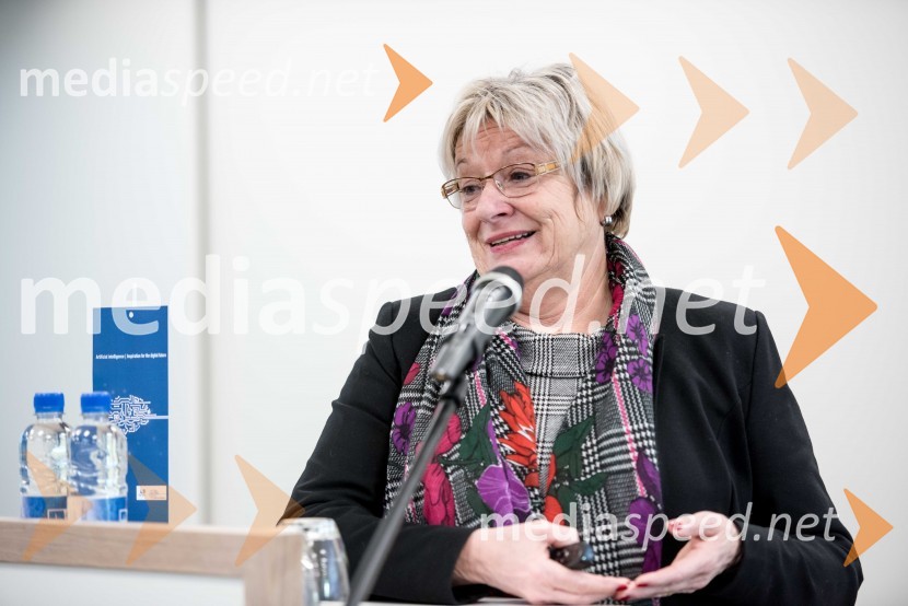  Gertrud Rantzen, predsednica upravnega odbora, Slovensko-nemška gospodarska zbornicaKick Off Meeting, predstavitev izsledkov raziskave in diskusija o digitalizaciji v podjetjih