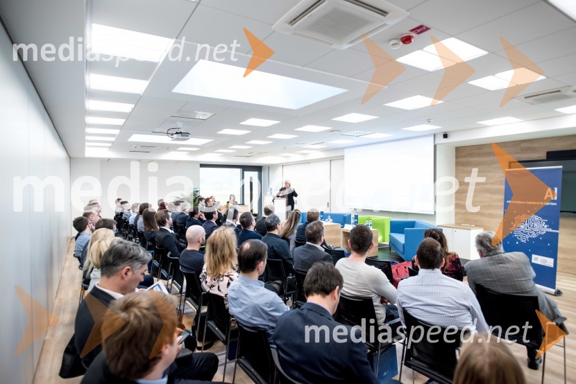 Kick Off Meeting, predstavitev izsledkov raziskave in diskusija o digitalizaciji v podjetjihKick Off Meeting, predstavitev izsledkov raziskave in diskusija o digitalizaciji v podjetjih