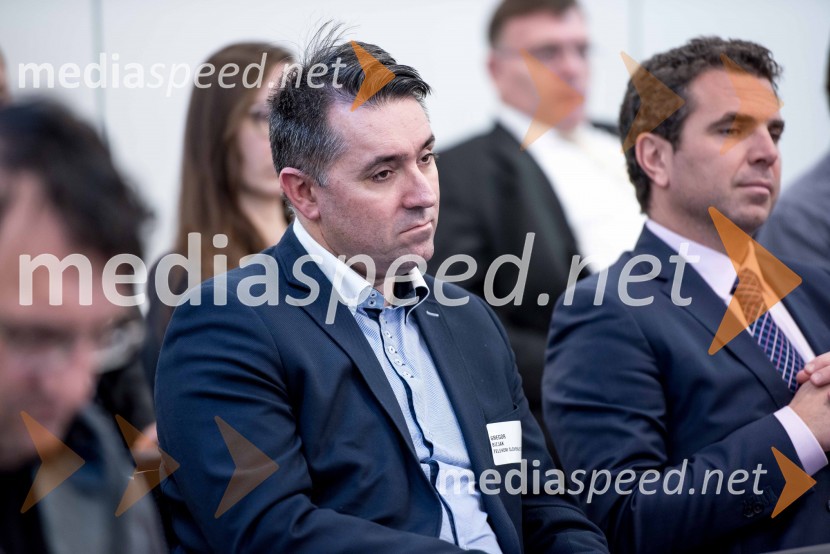  Gregor Bizjak, Telekom SlovenijeKick Off Meeting, predstavitev izsledkov raziskave in diskusija o digitalizaciji v podjetjih