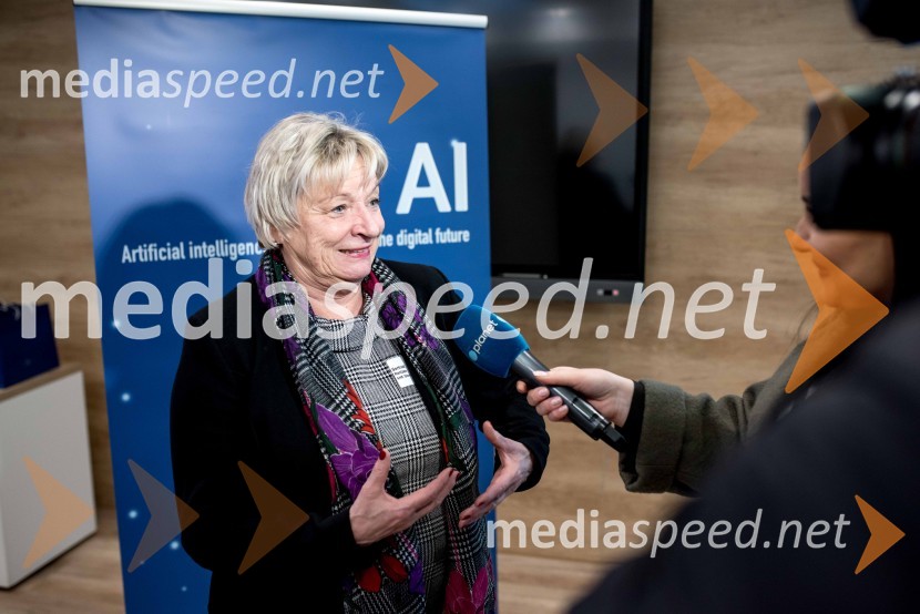  Gertrud Rantzen, predsednica upravnega odbora, Slovensko-nemška gospodarska zbornicaKick Off Meeting, predstavitev izsledkov raziskave in diskusija o digitalizaciji v podjetjih