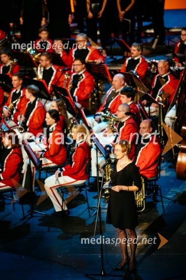 mag. Karmen Lebe Grajf, predsednica Kulturno - umetniškega društva Pošta Maribor 33. tradicionalni novoletni koncert Pihalnega orkestra Pošta Maribor