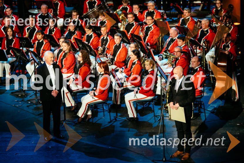  Ervin Hartman,  umetniški vodja in dirigent, KUD Pošta Maribor;  ... 33. tradicionalni novoletni koncert Pihalnega orkestra Pošta Maribor
