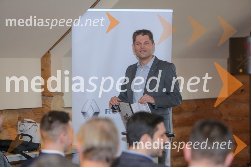  Rok Istenič, Vodja odnosov z javnostmi / PR manager, Renault Nissan Slovenija, d.o.o. Renault Kadjar, slovenska predstavitev