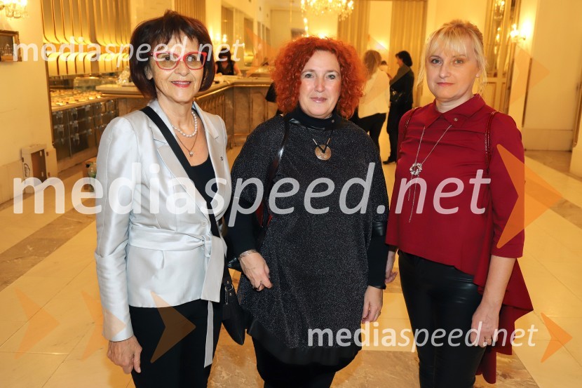  Andreja Kračun, predsednica, Dobrodelno združenje Koraki za korakce;  Evalda Bizjak, vodja galerije CPRHumanitarni koncert Inner Wheel kluba Maribor