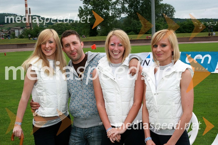 Štartne deklice in ...Speedway, 25. dirka za Zlati znak