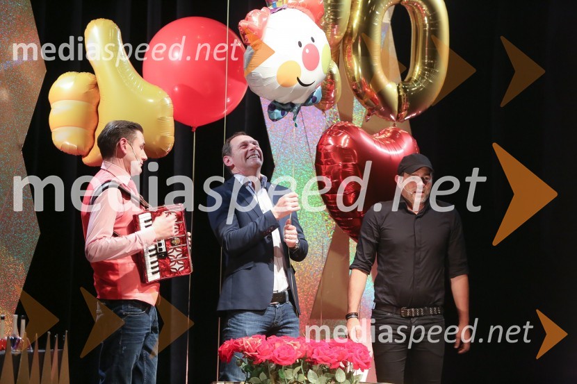  Gašper Konec- Koki, pianist;  Jože Potrebuješ, skupina Čuki;  Lado Bizovičar, igralecPredstava za vsako priložnost, premiera