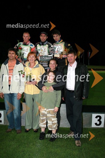 2. mesto: Matej Ferjan (Madžarska), 1. mesto: Sebastian Ulamek (Poljska) in 3. mesto: Jurica Pavlic (SK Unia Goričan) ..., ..., ..., in ...
Speedway, 25. dirka za Zlati znak