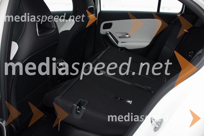 Mercedes-Benz A 200 AMG lineMercedes-Benz A 200 AMG Line, mediaspeed test