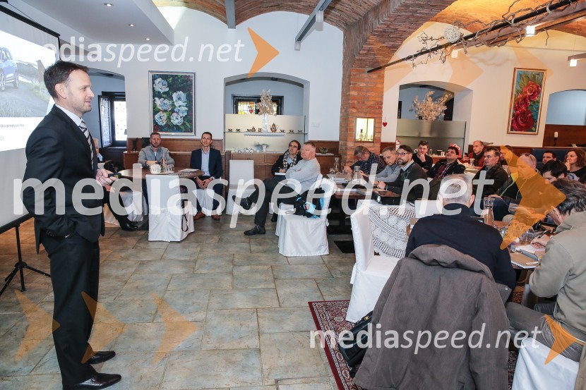  Franci Bolta, direktor znamke Audi pri podjetju Porsche Slovenija d.o.o.Audi Q3, slovenska predstavitev