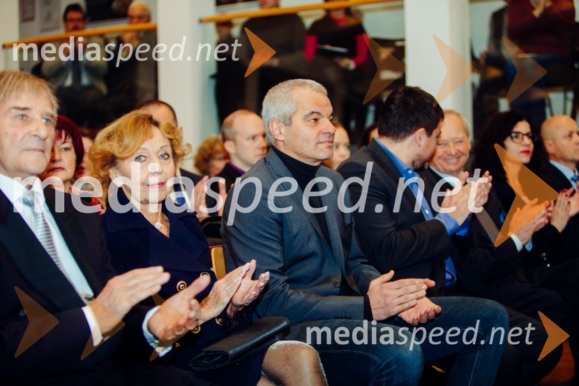  Tanja Radonjič;  Aleksander Saša Arsenovič, župan Mestne občine MariborOb Rektorjevem dnevu podelili priznanja in nagrade Univerze v Mariboru