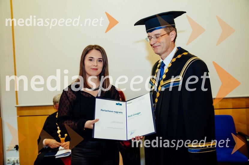  Nuša Cmager, Fakulteta za kemijo in kemijsko tehnologijo, Univerza v Mariboru; prof. dr. Zdravko Kačič, rektor Univerze v MariboruOb Rektorjevem dnevu podelili priznanja in nagrade Univerze v Mariboru