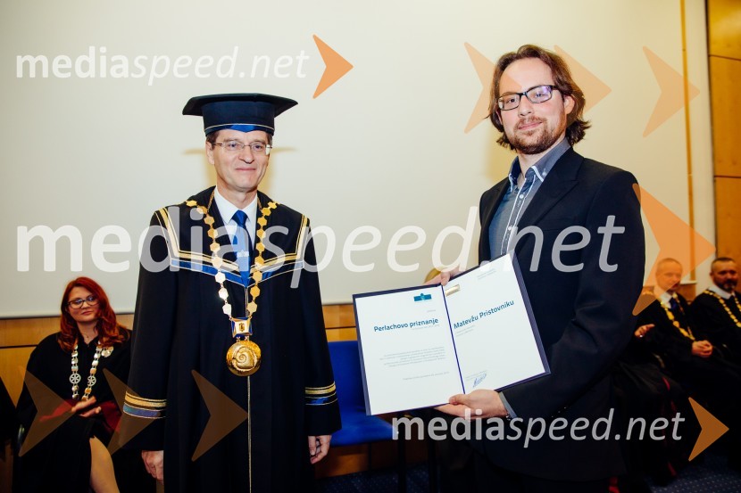 prof. dr. Zdravko Kačič, rektor Univerze v Mariboru;  Matevž Pristovnik, Medicinska fakulteta, Univerza v MariboruOb Rektorjevem dnevu podelili priznanja in nagrade Univerze v Mariboru