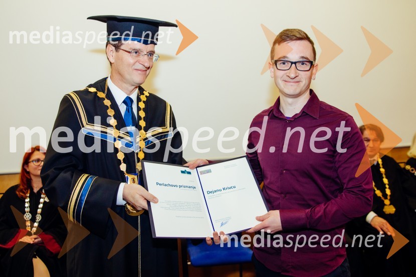 prof. dr. Zdravko Kačič, rektor Univerze v Mariboru;  Dejan Krivec, Fakulteta za elektrotehniko, računalništvo in informatiko, Univerza v MariboruOb Rektorjevem dnevu podelili priznanja in nagrade Univerze v Mariboru