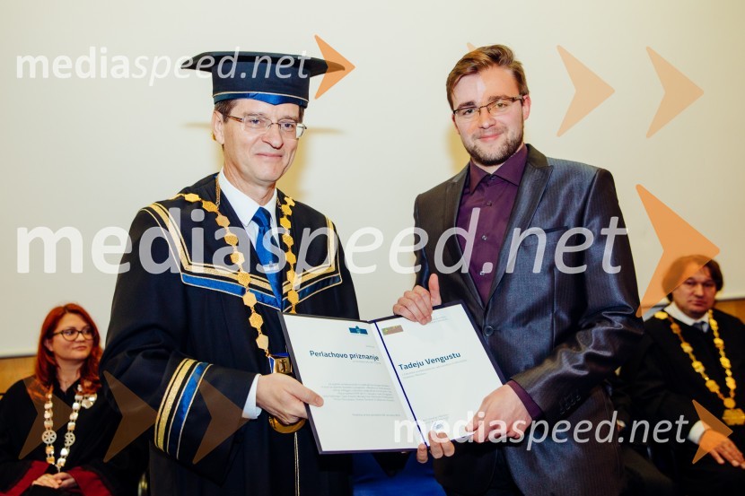 prof. dr. Zdravko Kačič, rektor Univerze v Mariboru;  Tadej Vengust, Fakulteta za elektrotehniko, računalništvo in informatiko, Univerza v MariboruOb Rektorjevem dnevu podelili priznanja in nagrade Univerze v Mariboru