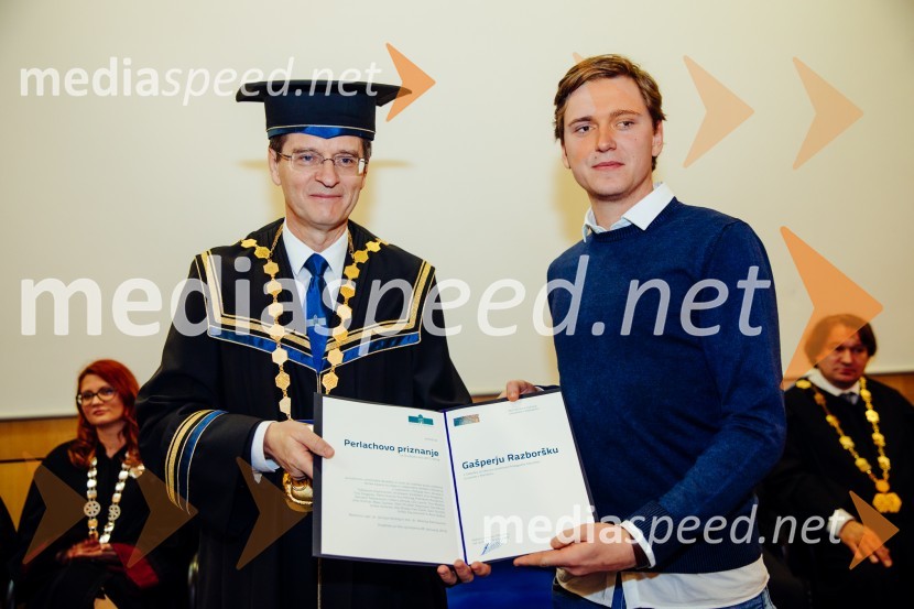 prof. dr. Zdravko Kačič, rektor Univerze v Mariboru;  Gašper Razboršek, Oddelek za likovno umetnost Pedagoške fakultete, Univerza v MariboruOb Rektorjevem dnevu podelili priznanja in nagrade Univerze v Mariboru