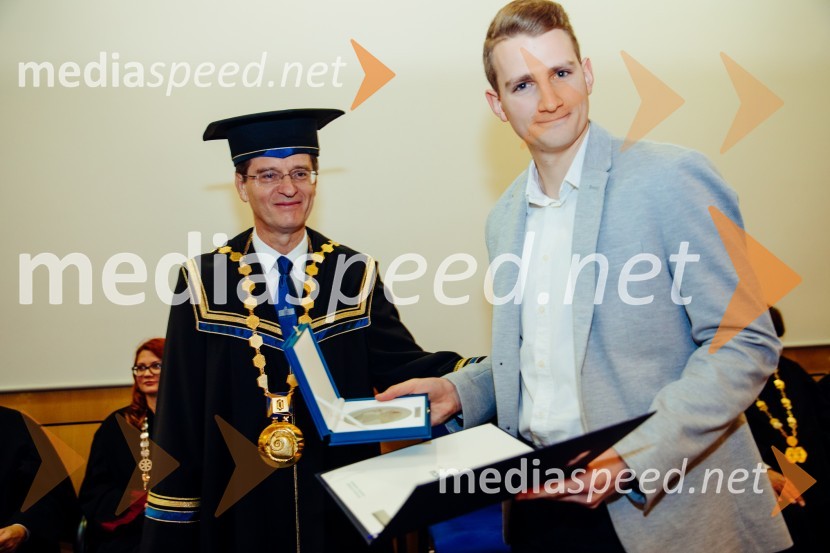 prof. dr. Zdravko Kačič, rektor Univerze v Mariboru;  ... Ob Rektorjevem dnevu podelili priznanja in nagrade Univerze v Mariboru