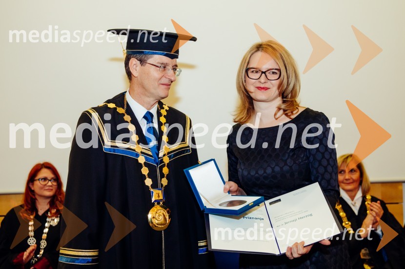 prof. dr. Zdravko Kačič, rektor Univerze v Mariboru; doc. dr. Jerneja Hercog, Univerza v MariboruOb Rektorjevem dnevu podelili priznanja in nagrade Univerze v Mariboru