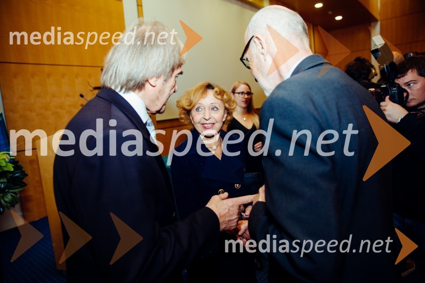 prof. dr. Dušan Radonjič, Ekonomsko - poslovna fakulteta v Mariboru, Univerza v Mariboru;  Tanja Radonjič;  ... Ob Rektorjevem dnevu podelili priznanja in nagrade Univerze v Mariboru