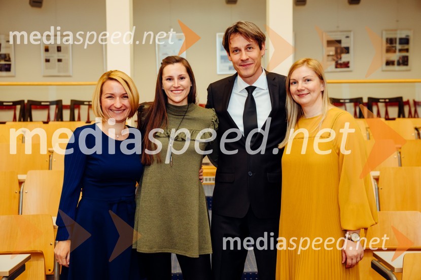  Alenka Ribič, služba za promocijo, Univerza v Mariboru;  Petra Štraus, Služba za promocijo, Univerza v Mariboru;  Danilo Majcen, Oddelek za kakovost in trajnostni razvoj, Univerza v Mariboru;  Joanna Bertoncelj, Oddelek za kakovost in trajnostni razvoj, Univerza v MariboruOb Rektorjevem dnevu podelili priznanja in nagrade Univerze v Mariboru