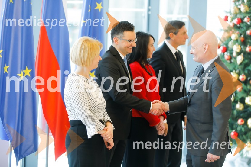  Barbara Iskra Šarec;  Marjan  Šarec, predsednik Vlade Republike Slovenije;  ... Pahor in Šarec gostila diplomatski zbor